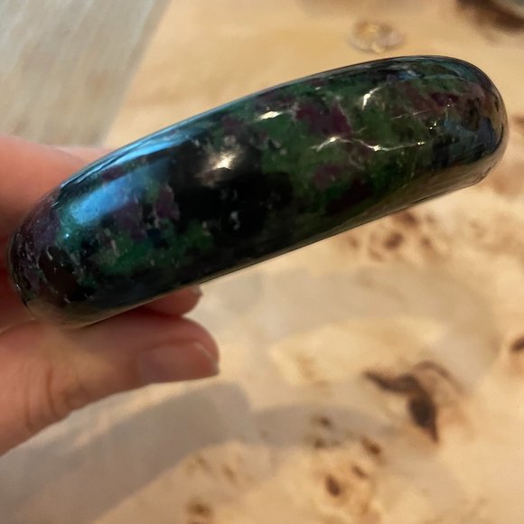 Vintage Jade Bracelet - Picture 2 of 4